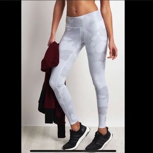 Alo Camo Print Leggings